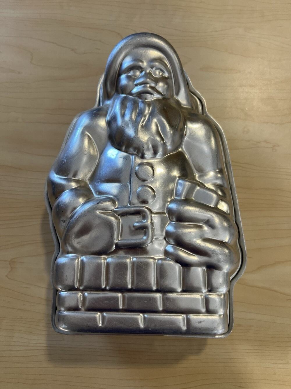Vintage Santa Claus in Chimney 3D Cake Pan Mold Aluminum